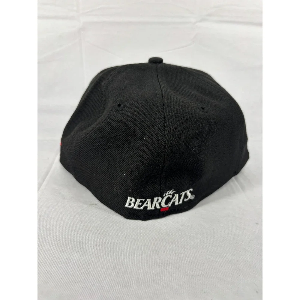 New Era Cincinnati Bearcats 59FIFTY Fitted Baseball Hat Cap Mens Black 7 1/4 NWT
